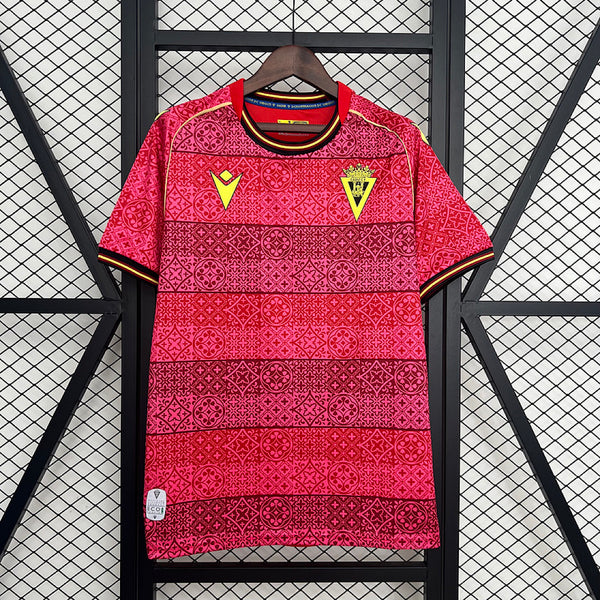 קאדיז, חוץ, 25/26