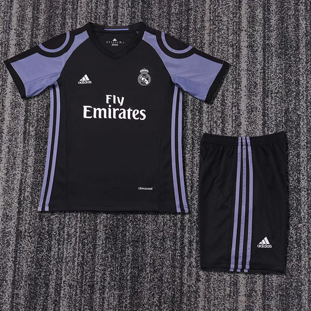 ריאל מדריד, חוץ 2, 16/17